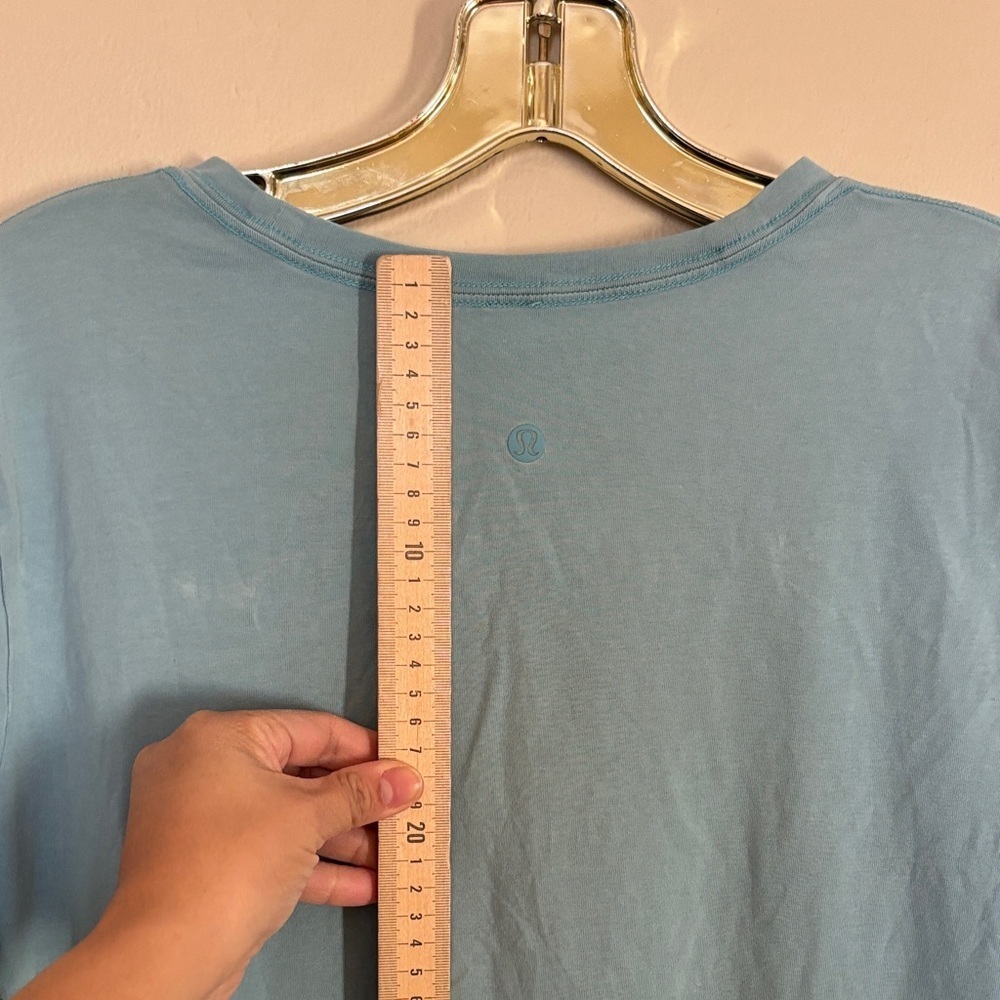 lululemon athletica Men's Sky Blue Tee